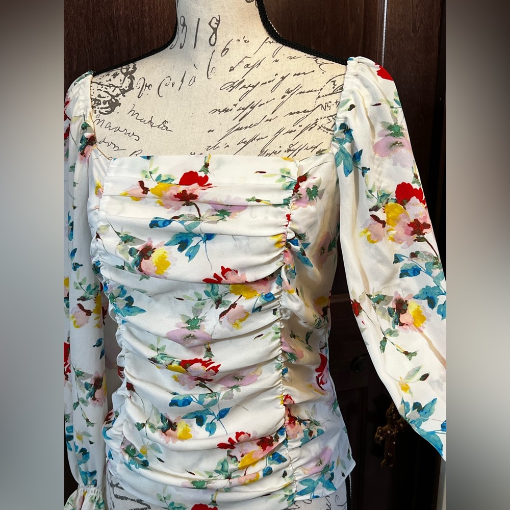 Rose and Olive  Long Sleeve Cottage Core Top with Ruched Waist Sz S